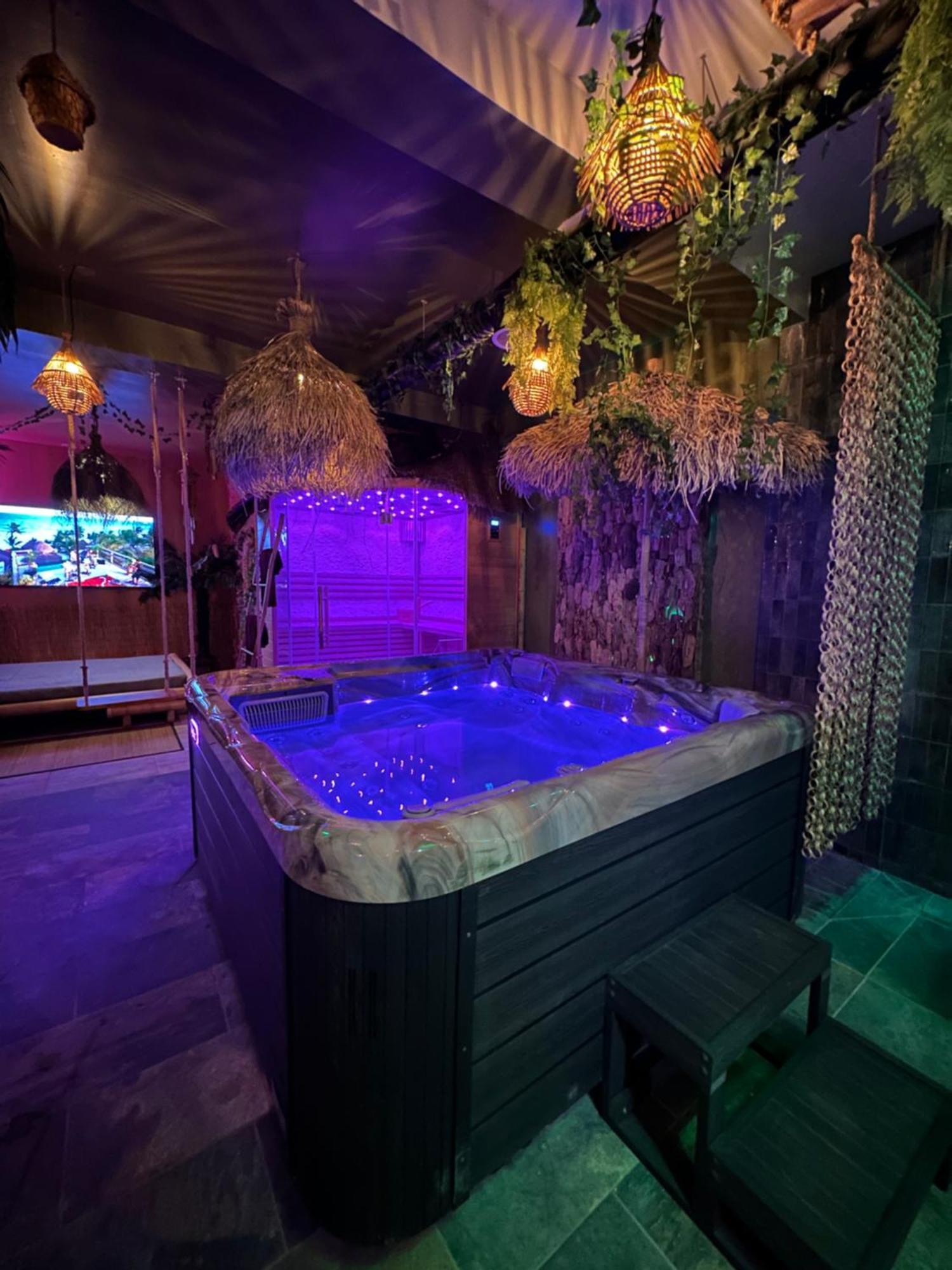 Jungle Spa Bed & Breakfast Dunkirk Екстериор снимка