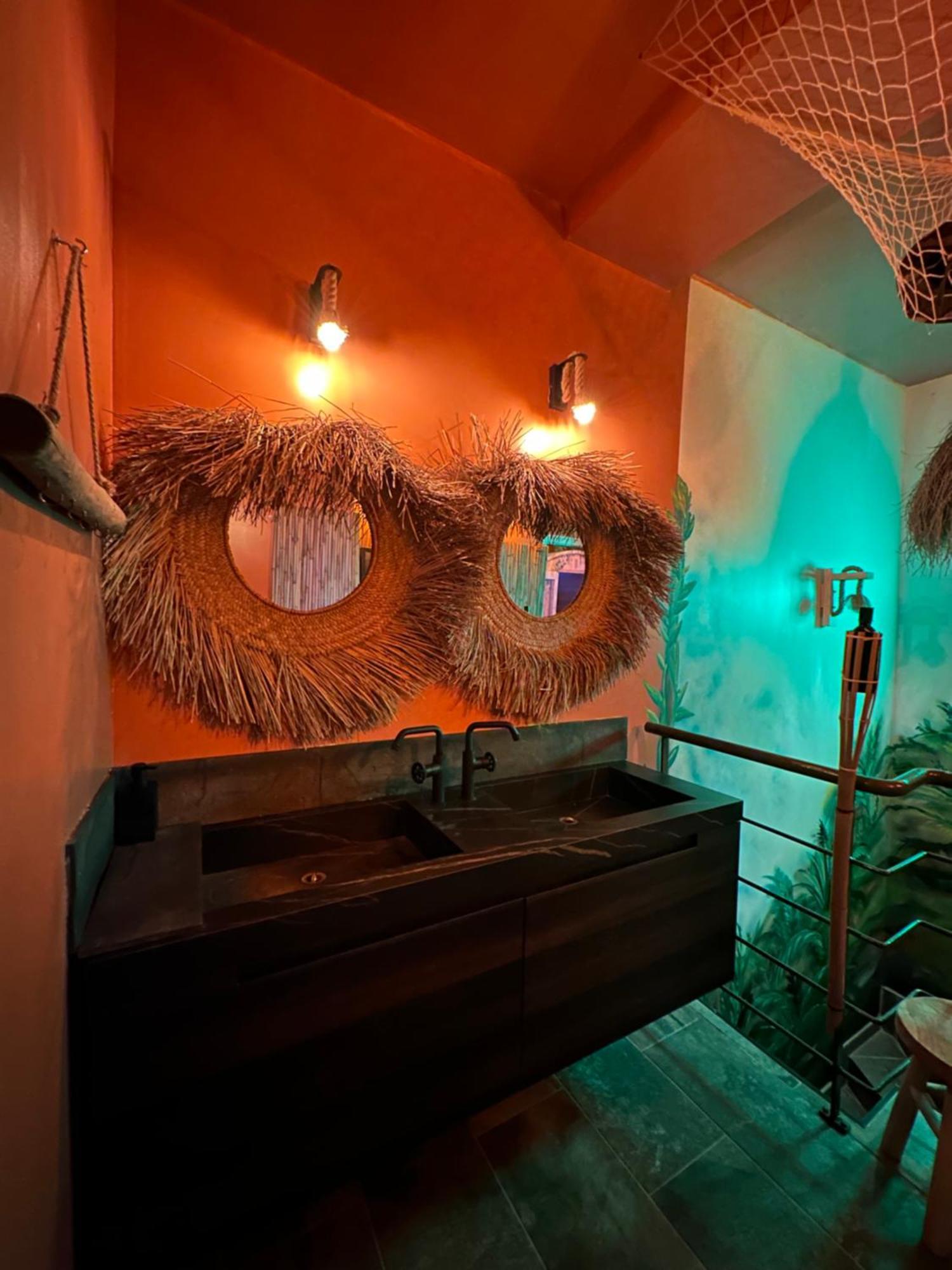 Jungle Spa Bed & Breakfast Dunkirk Екстериор снимка